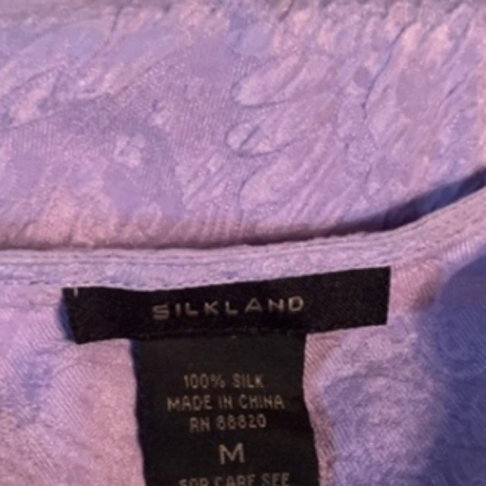 SilkLand Lavender V-Neck Tie-Front Bell Sleeve Top - Picture 4 of 5